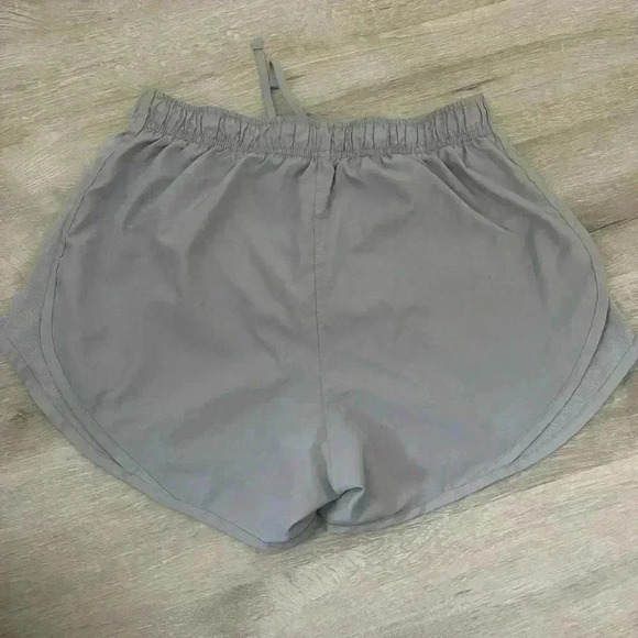 NIKE Dri Fit Athletic Shorts M - Picture 6 of 6